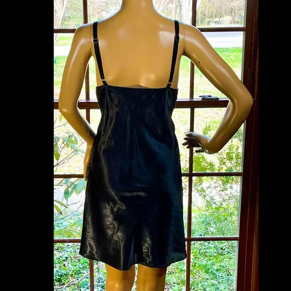 ▪️VTG▪️MYSTIQUE INTIMATES▪️1980's 1990's Retro Black Satin Slip Chemise Nightie - Picture 2 of 6